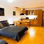 Fantom Home
